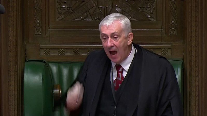 Šéf britské sněmovny seřval Johnsona jako malého kluka
